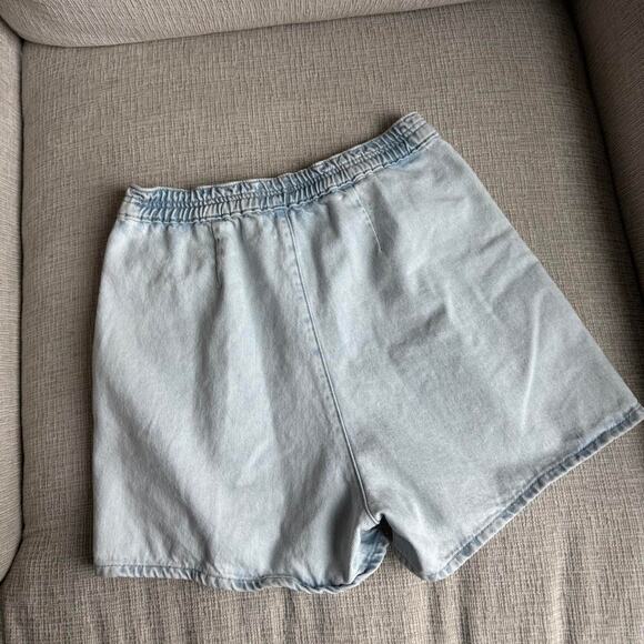 Super high waisted denim shorts denimshorts - Picture 2 of 2